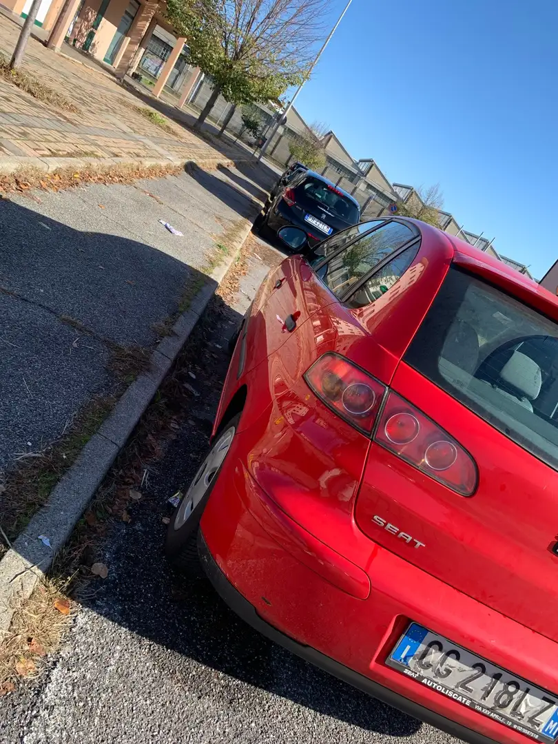 SEAT Ibiza 5p 1.2 12v Stella Rosso - 2