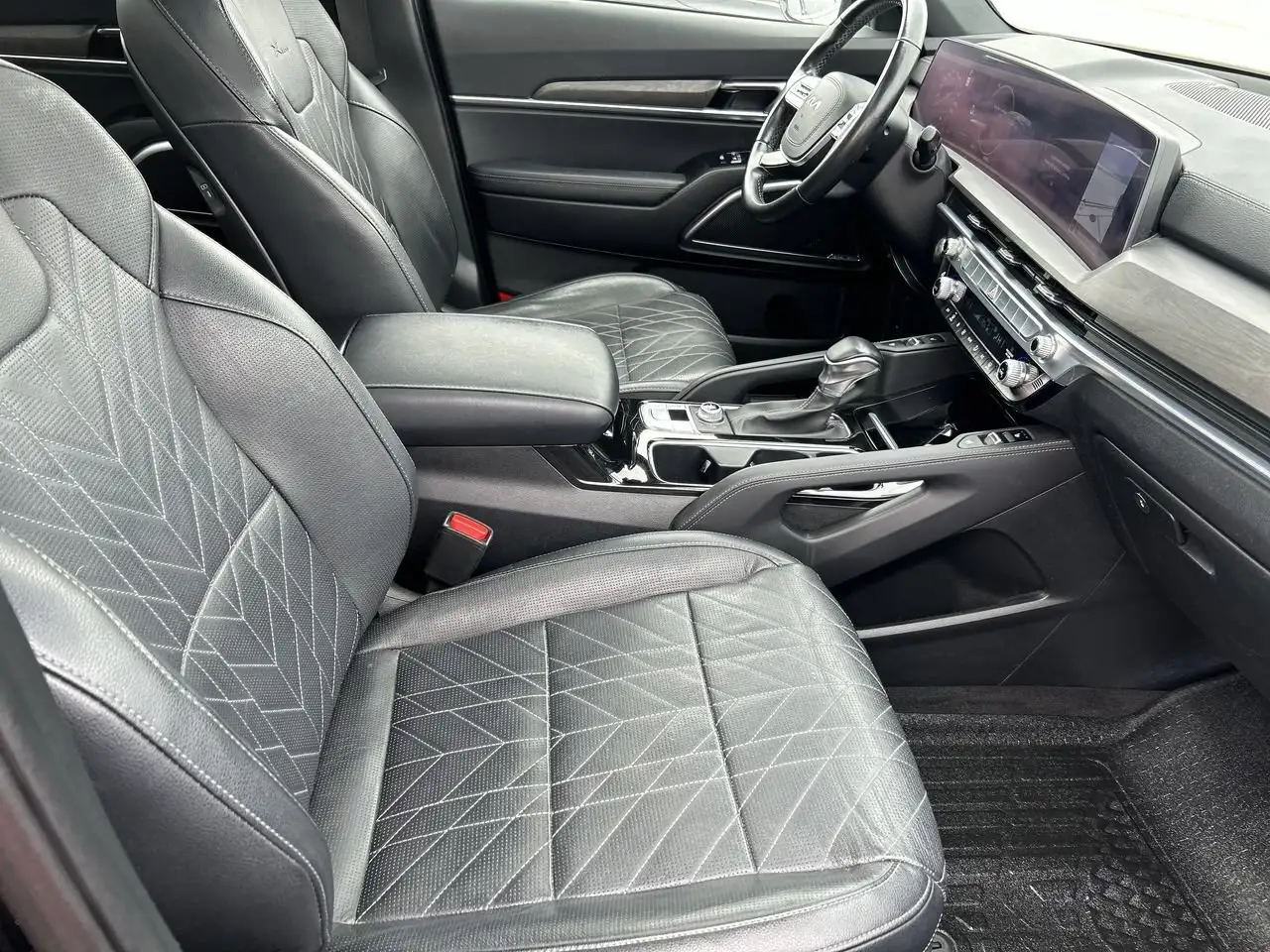 Kia Telluride снимка Kia Telluride
