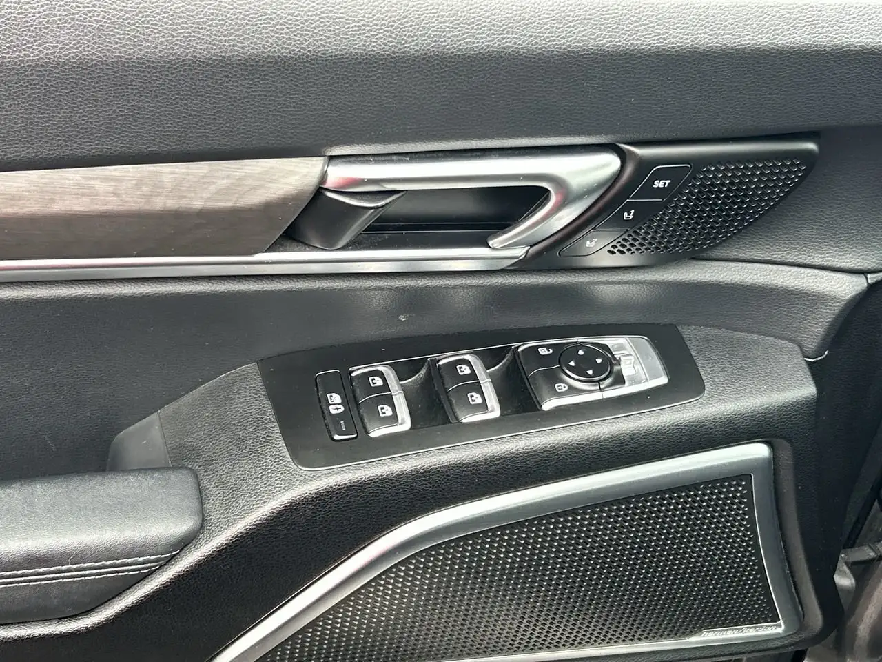 Kia Telluride снимка Kia Telluride