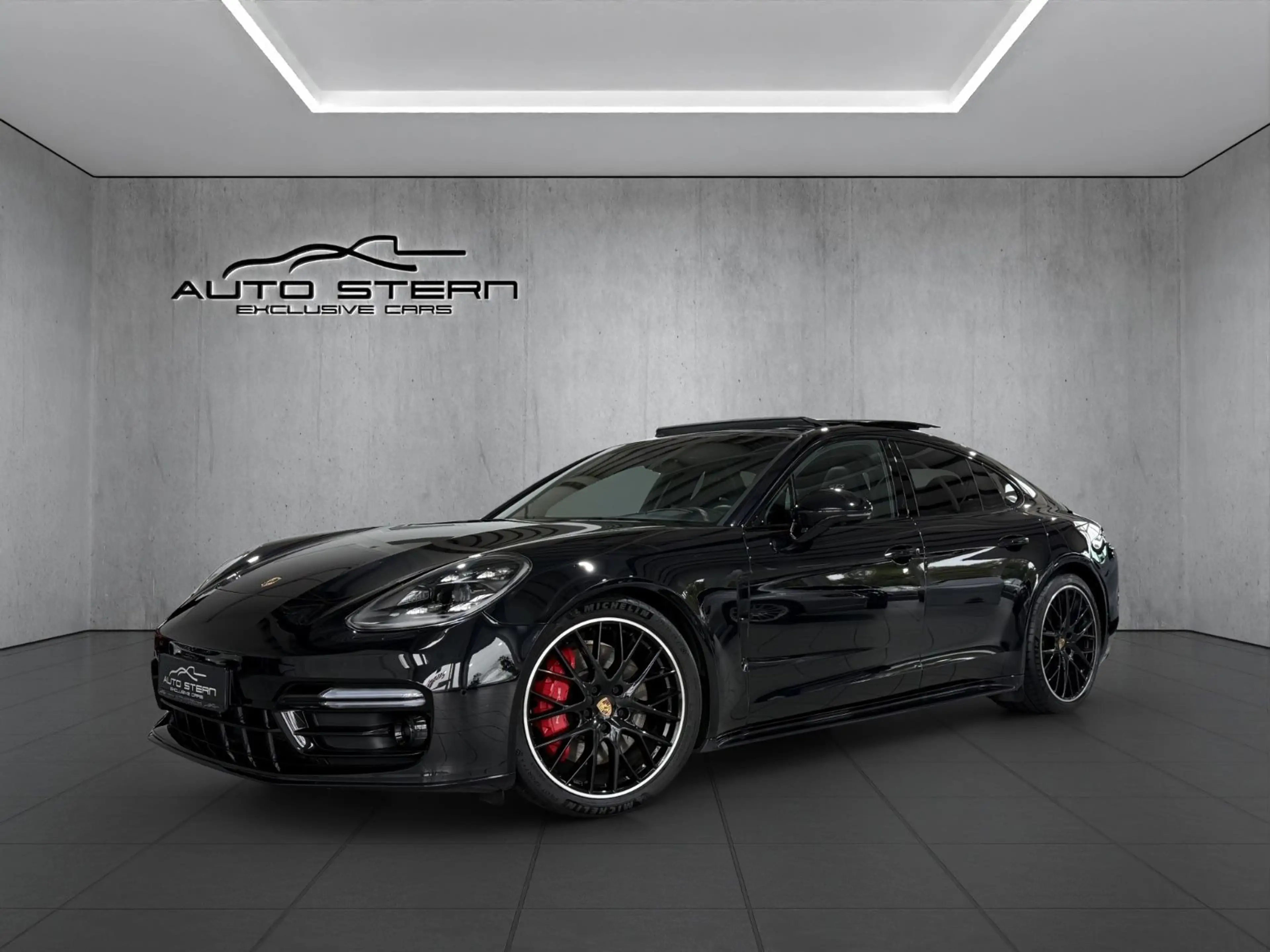 Porsche Panamera GTS PANO SPORTABGAS PDLS+