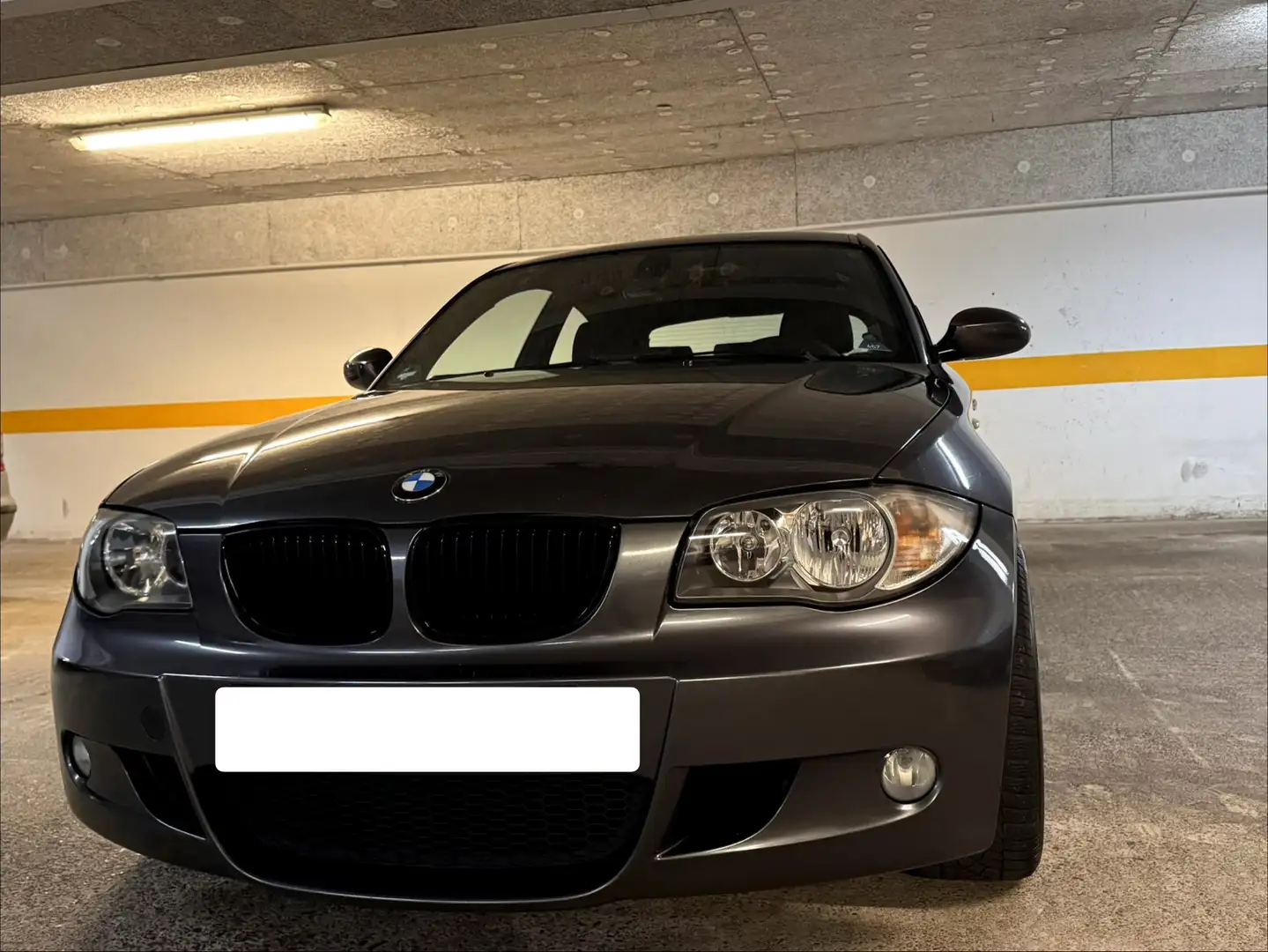 BMW 118 118i volles M-Paket Grau - 2