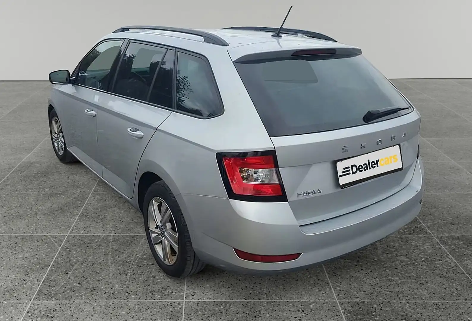 Skoda Fabia Combi 1,0 TSI Silber - 2