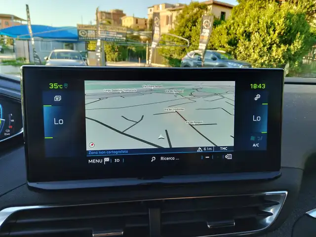 Peugeot 3008 view 18
