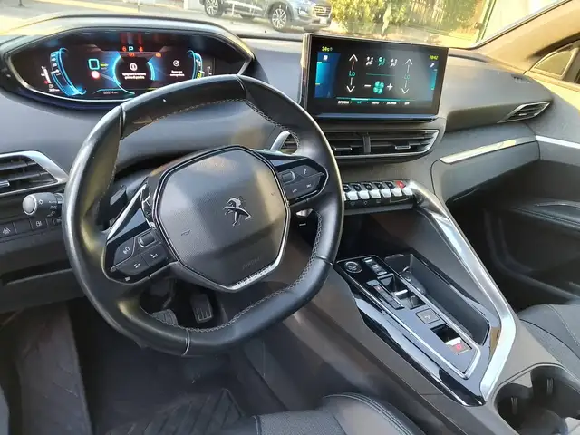 Peugeot 3008 view 7