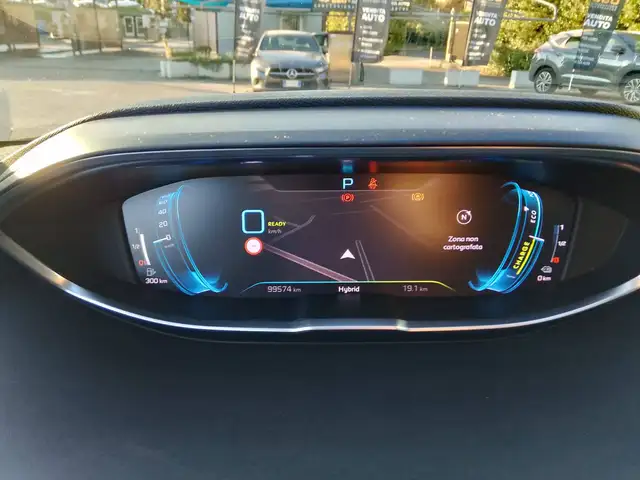 Peugeot 3008 view 10