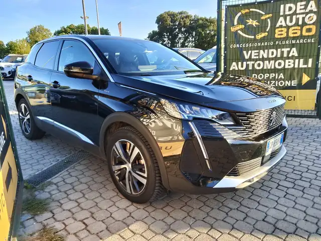 Peugeot 3008 view 3