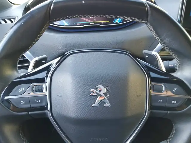 Peugeot 3008 view 8