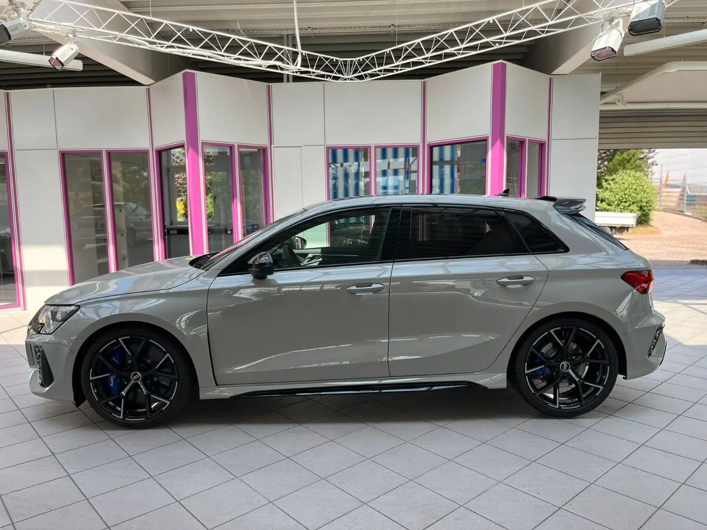Audi RS3 Sportback |Keramik|HeadUp|Pano|Carbon - 2