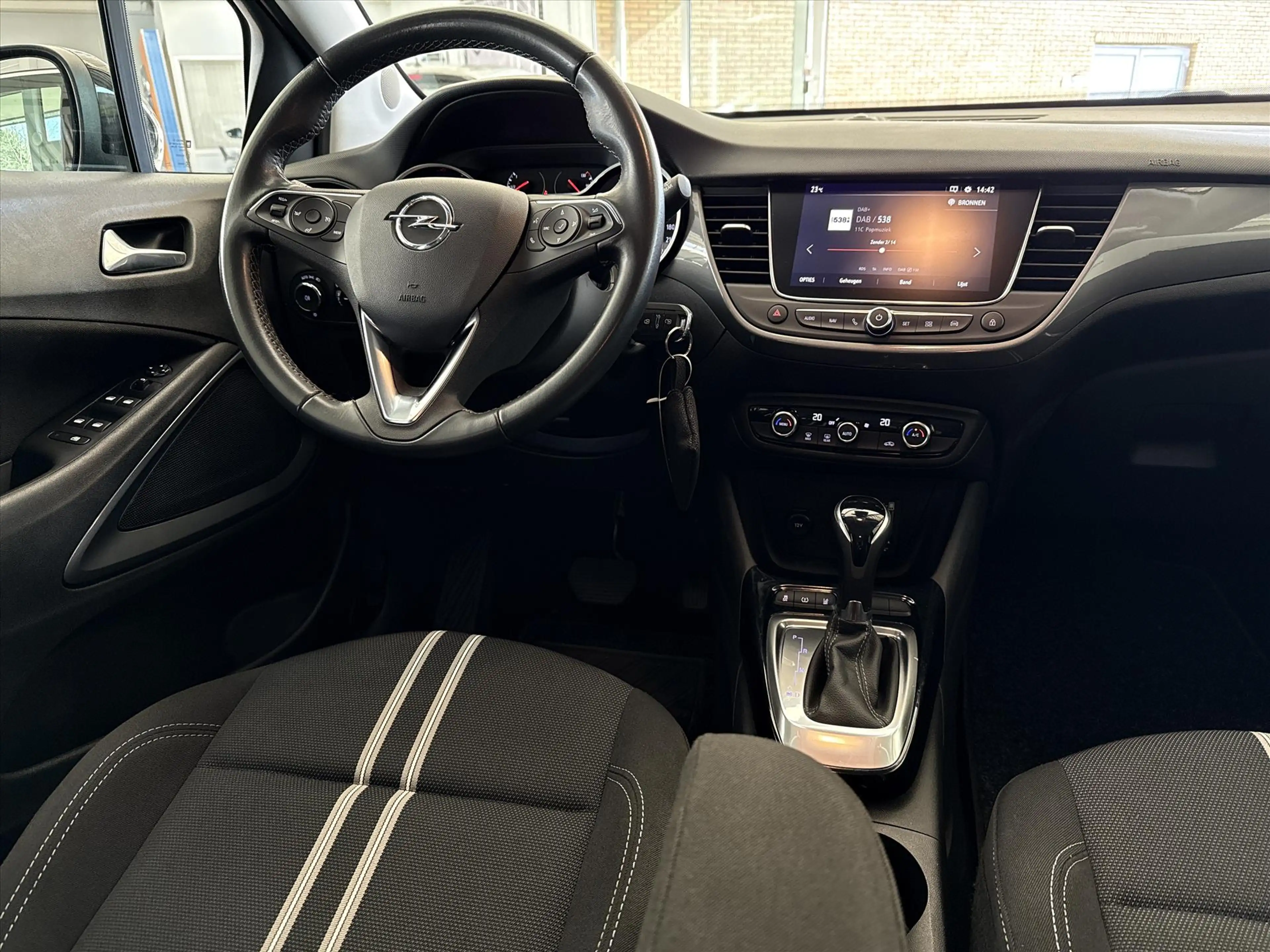 Opel Crossland 1.2T 130pk Elegance Automaat* Airco / Cruise / PDC — photo 9
