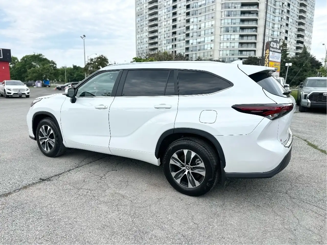 Toyota Highlander снимка Toyota Highlander