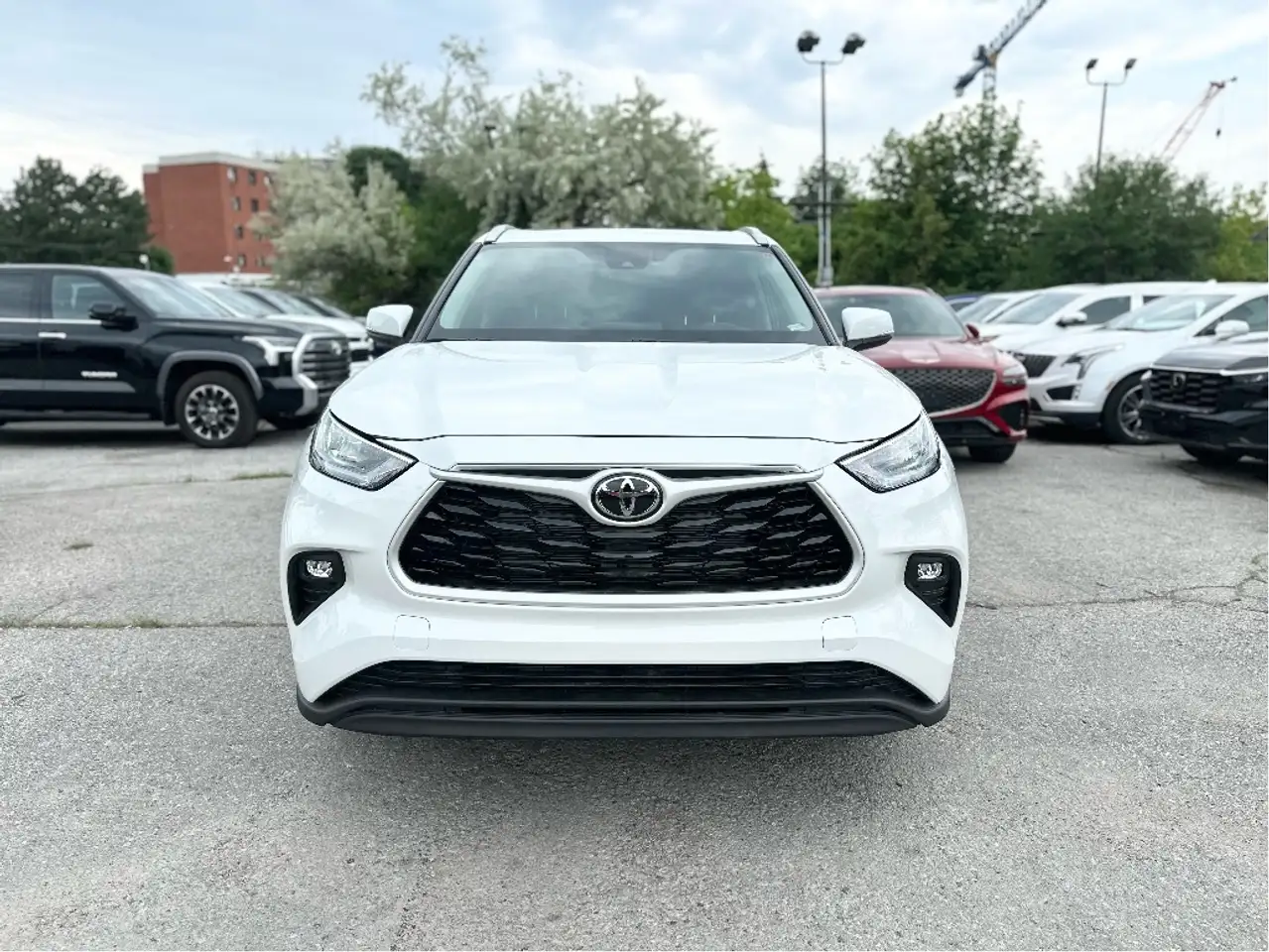 Toyota Highlander снимка Toyota Highlander