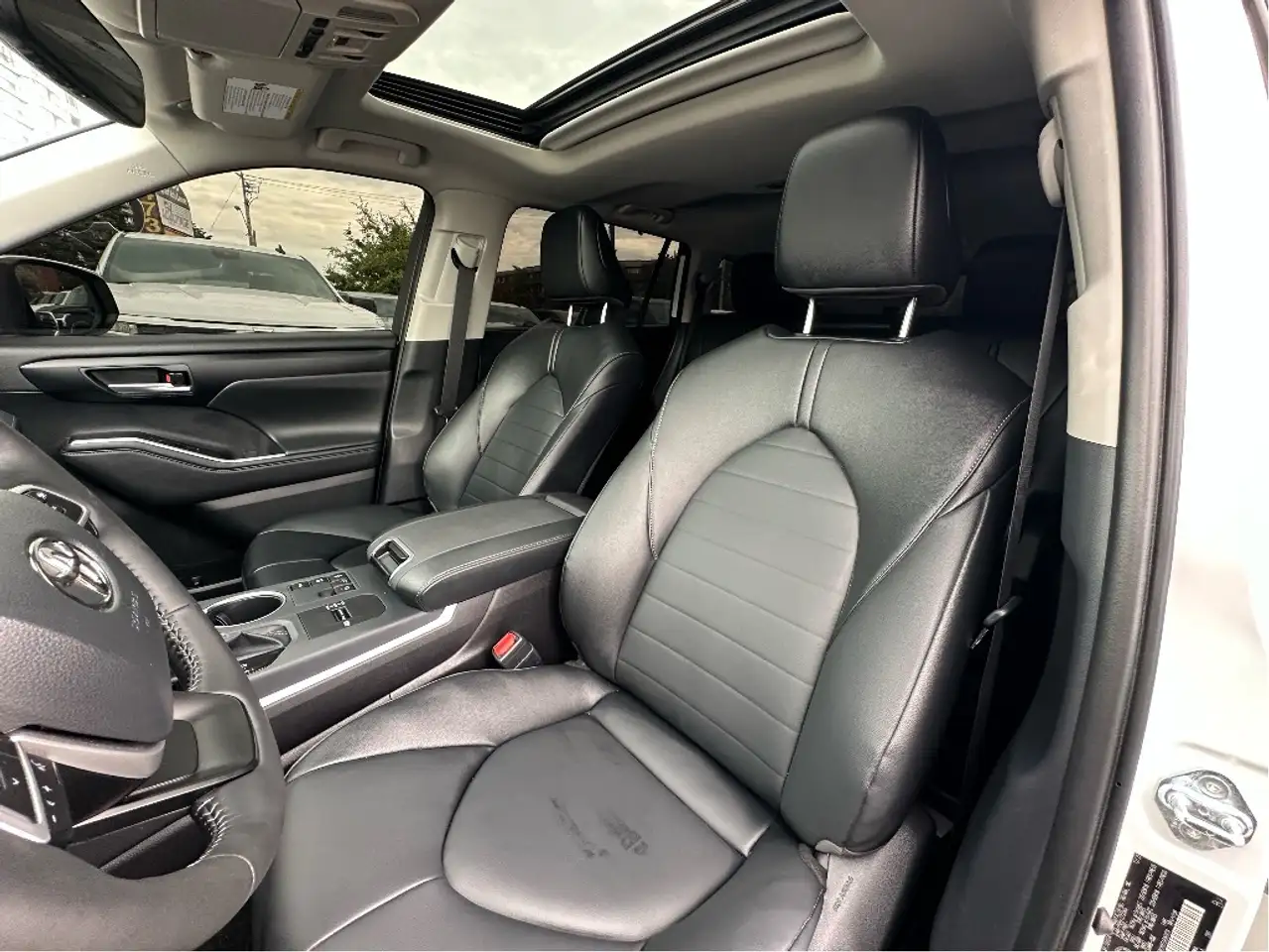 Toyota Highlander снимка Toyota Highlander