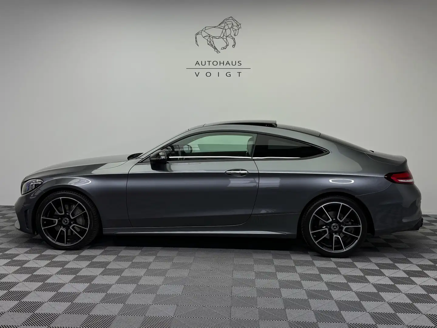 Mercedes-Benz C 300 AMG Line|Pano|Virtual|Burmester|Carbon|HuD|360 Gris - 1