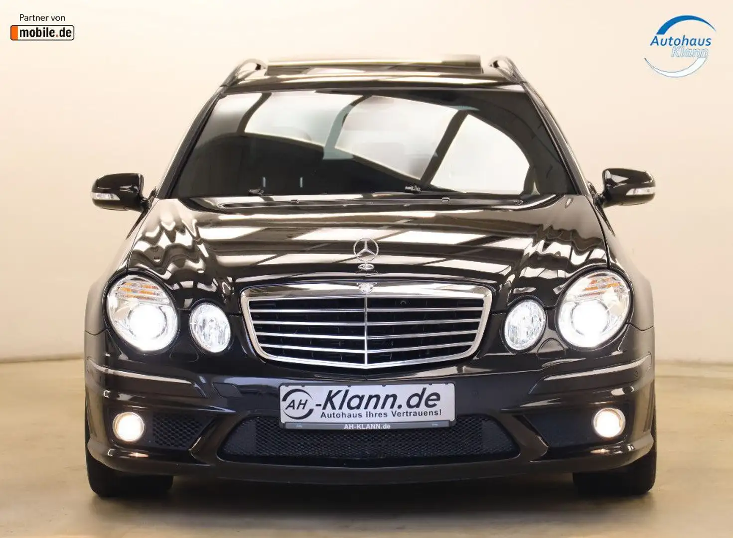 Mercedes-Benz E 63 AMG E 63 T AMG 6.2 514PS Memory 7Sitzer deutsch Černá - 2
