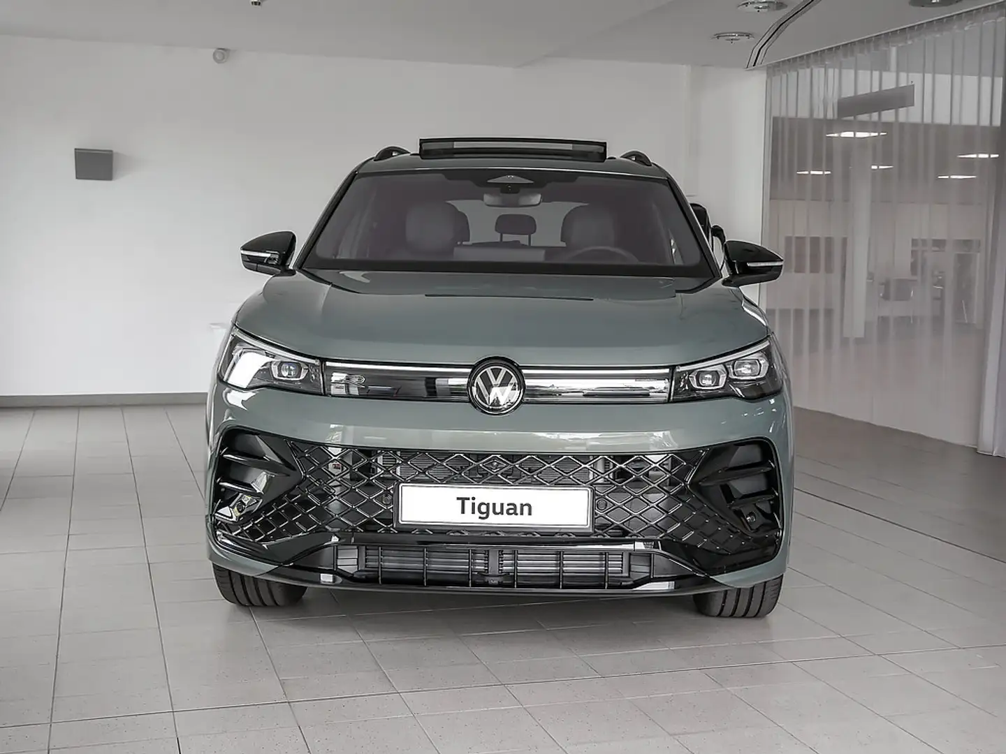 Volkswagen Tiguan R-Line 2,0 l TDI SCR 4MOTION 142 kW 193 PS 7-Gang-Doppelkuppl Vert - 2