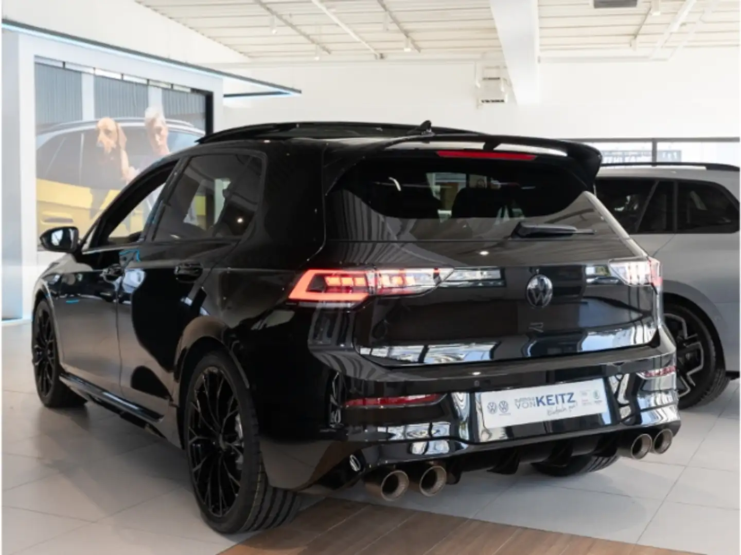 Volkswagen Golf R 2.0 TSI 4Motion Black Edition HUD AD El. Panodac Schwarz - 2