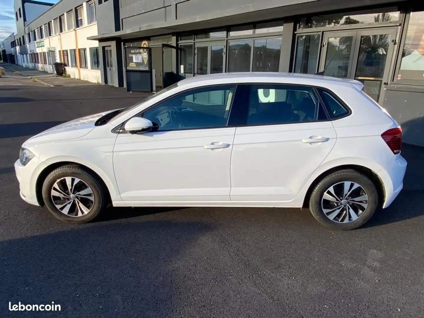 Volkswagen Polo CONFORTLINE 1.0 TSI 95CH Blanc - 2