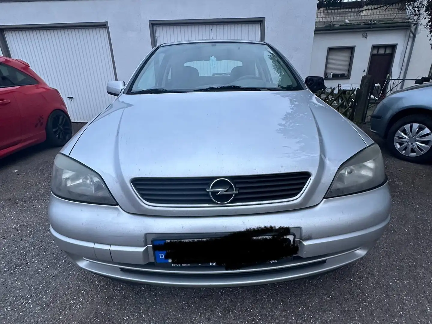 Opel Astra Astra 1.6 Срібний - 1