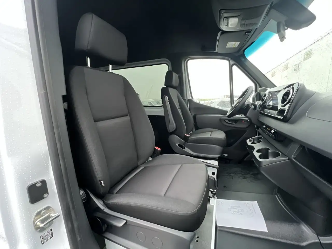 Mercedes-Benz Sprinter снимка Mercedes-Benz Sprinter