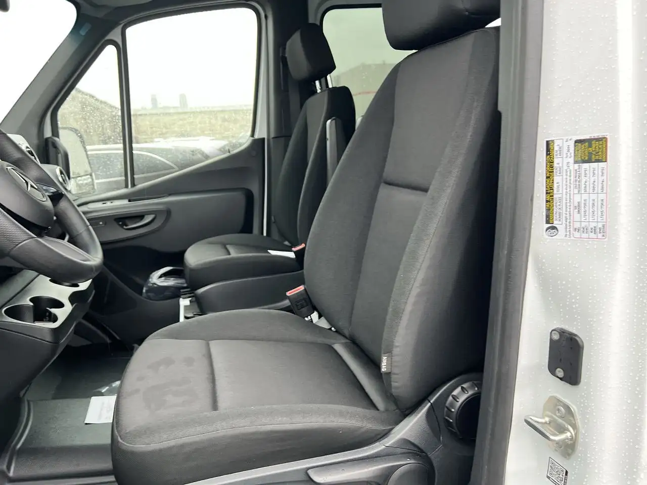 Mercedes-Benz Sprinter снимка Mercedes-Benz Sprinter