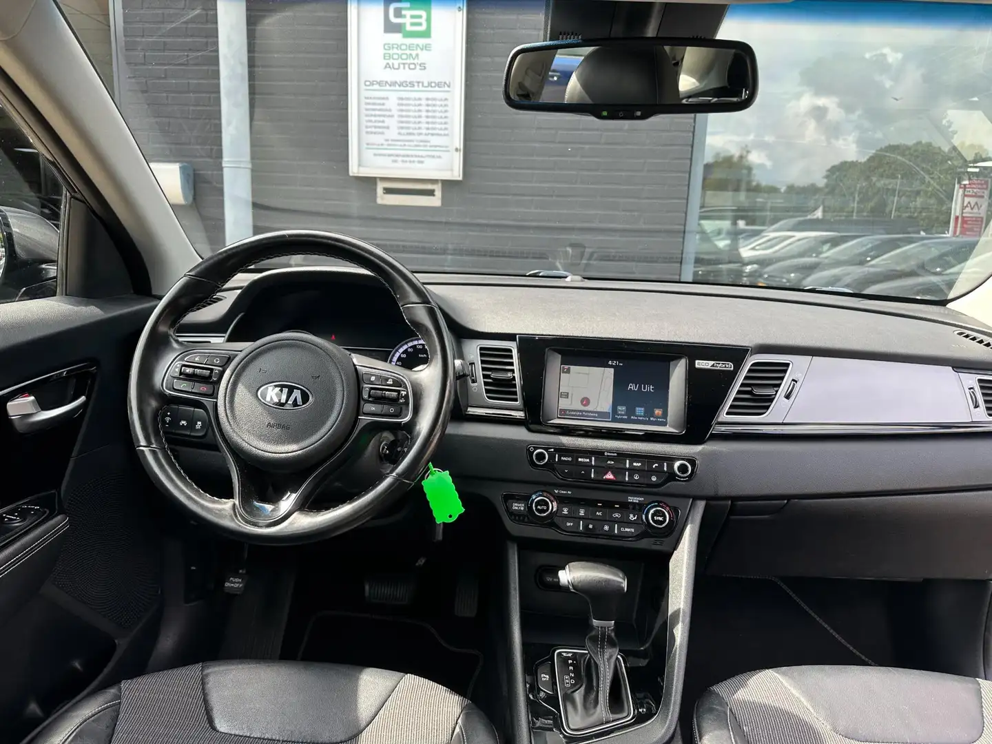 Kia Niro 1.6 GDi Hybrid First Edition/NAVI/CAMERA/AUTOMAAT/ Grau - 2