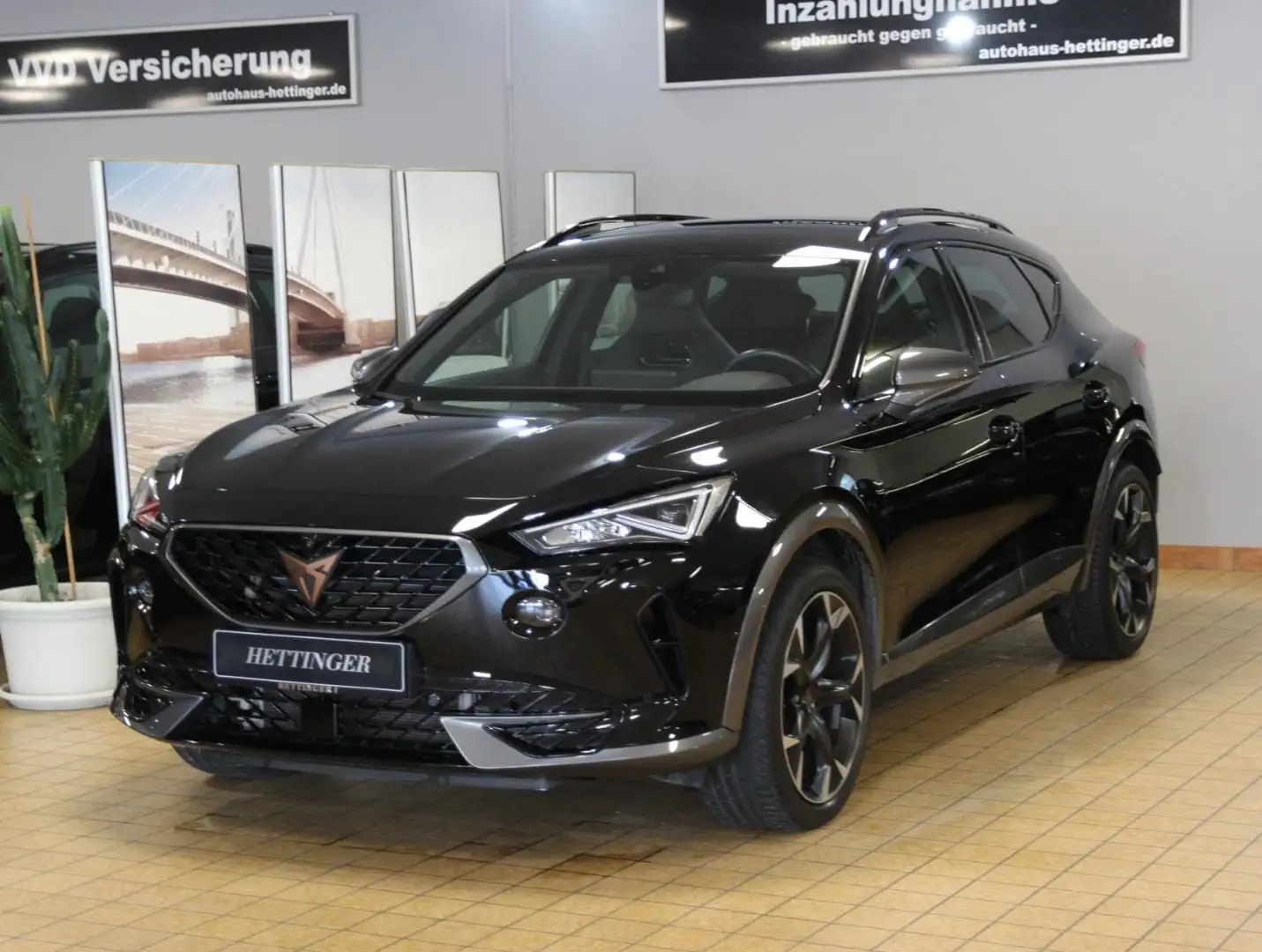 CUPRA Formentor VZ 2.0 TSI,DSG,4-Drive,19",Parkhilfe,B Schwarz - 1
