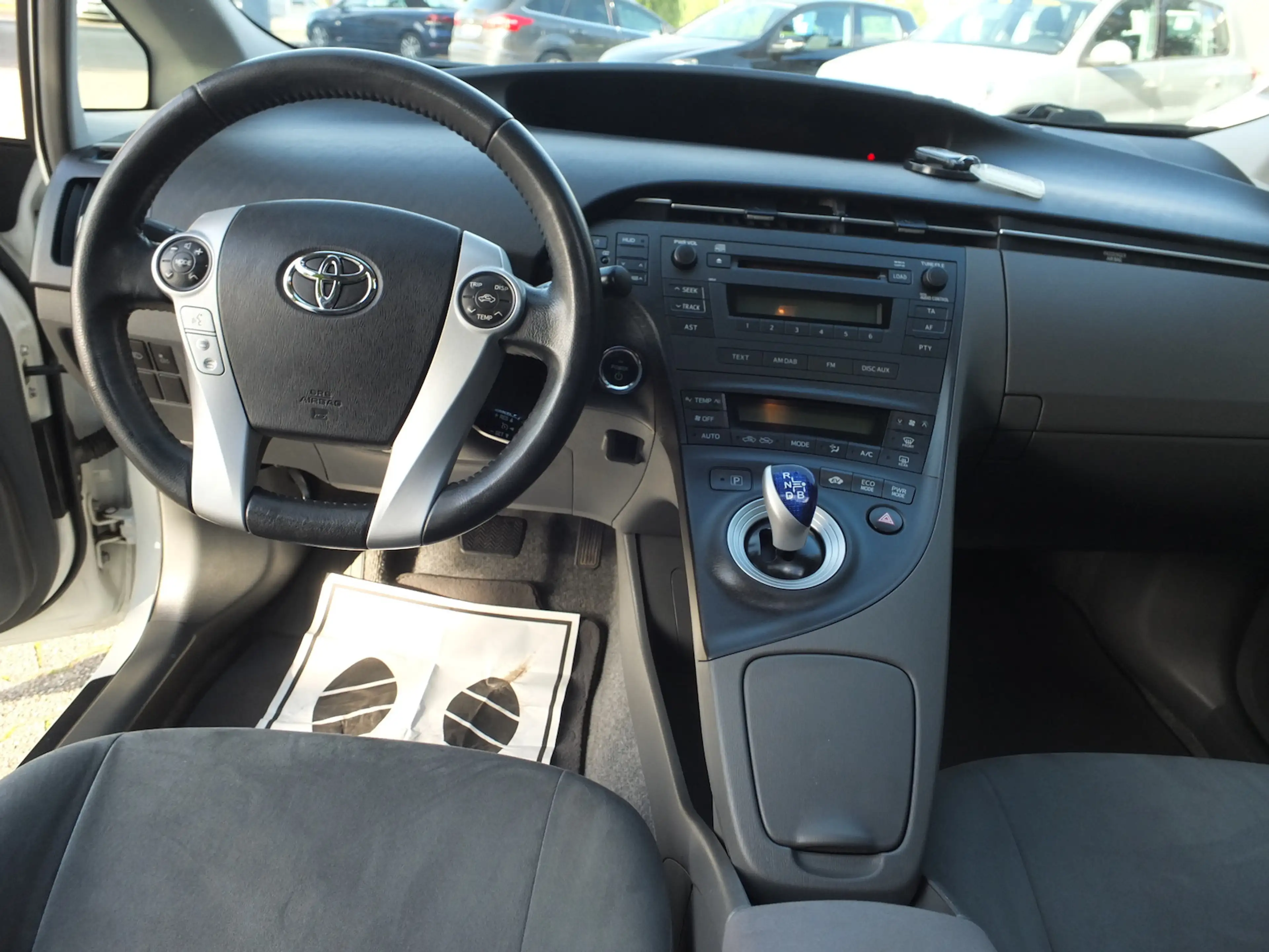 Toyota Prius EXECUTIVE HYBRID SOLARDACH ALCANTARA — photo 14