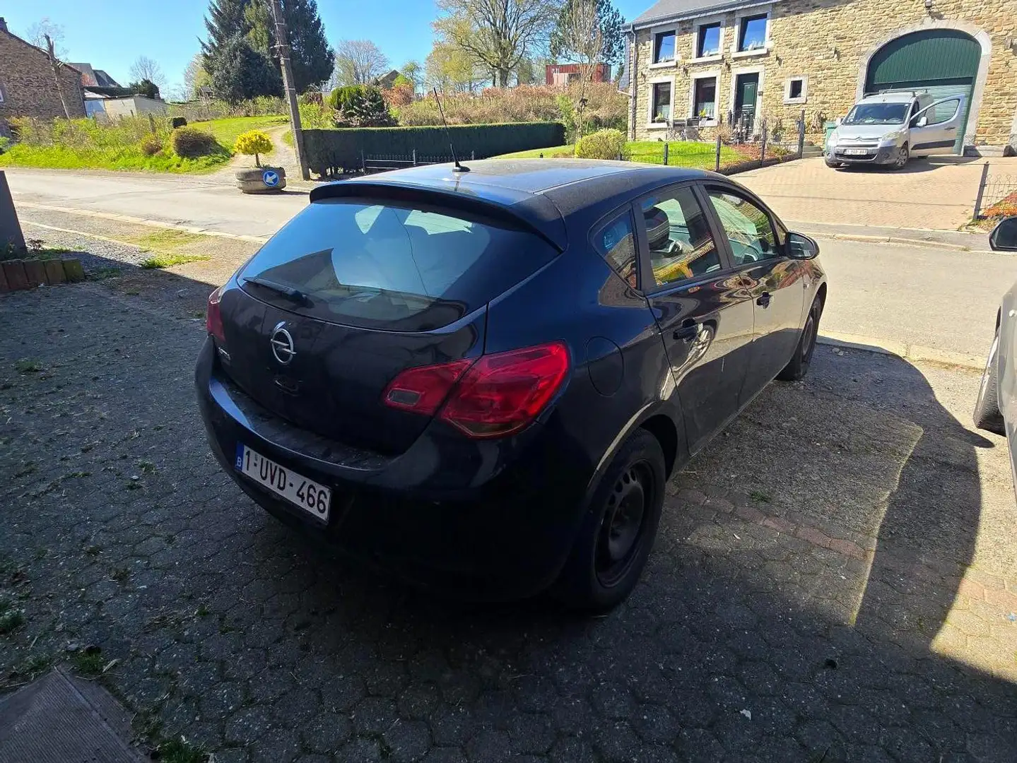 Opel Astra Astra 1.4i Essentia Noir - 1