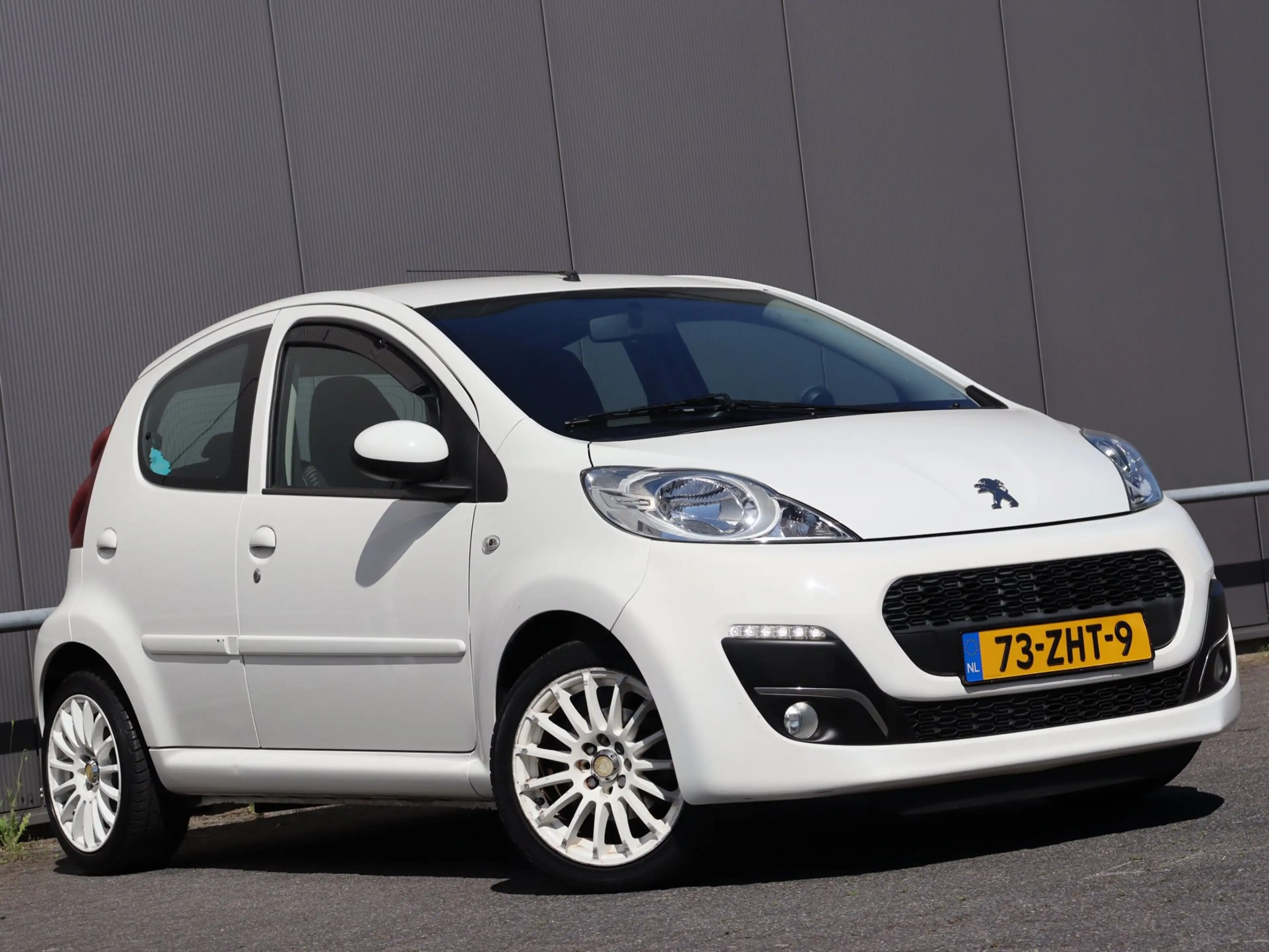 Peugeot 107 1.0 Active automaat LM airco *42.000km* — photo 3