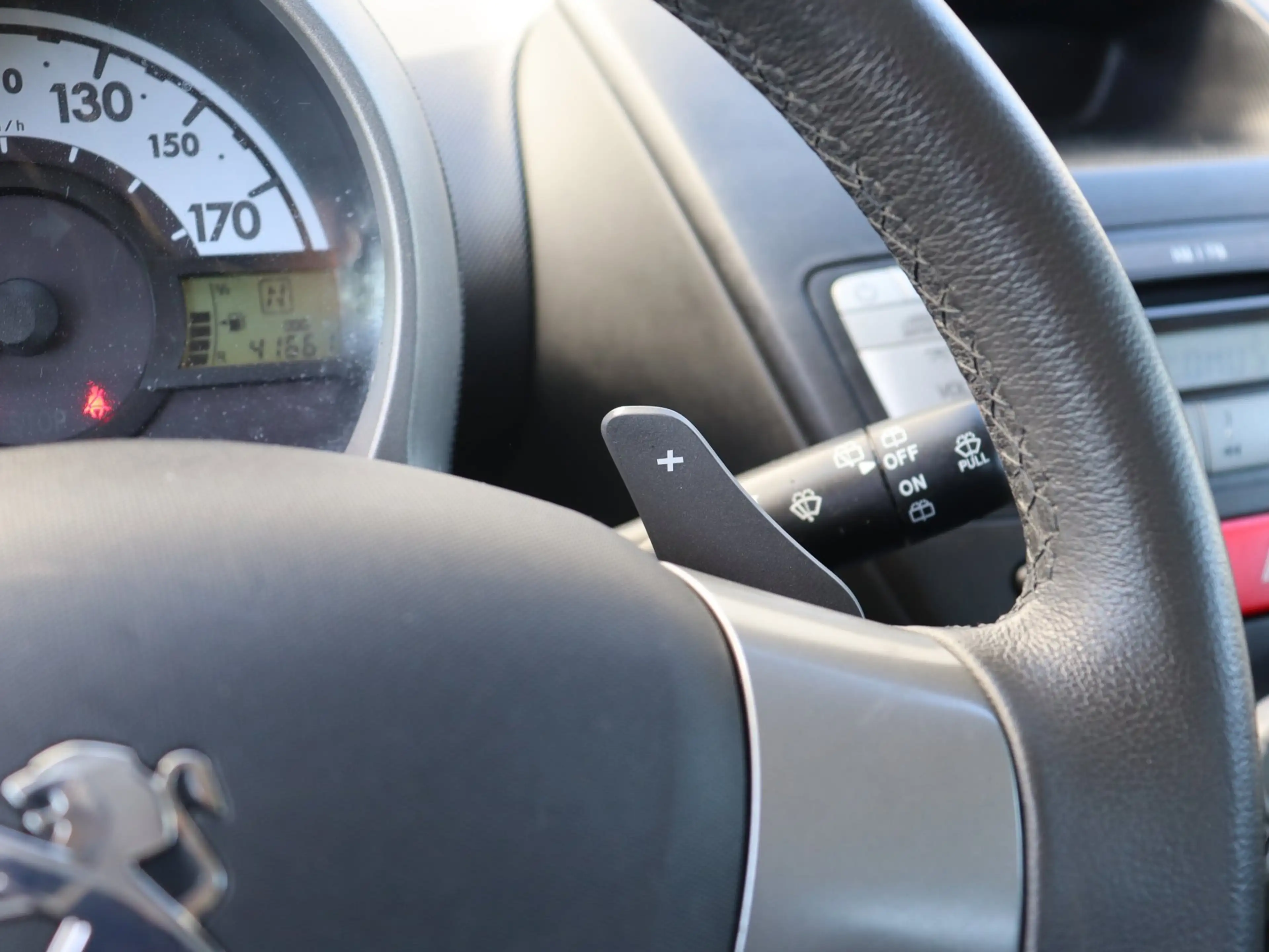 Peugeot 107 1.0 Active automaat LM airco *42.000km* — photo 15