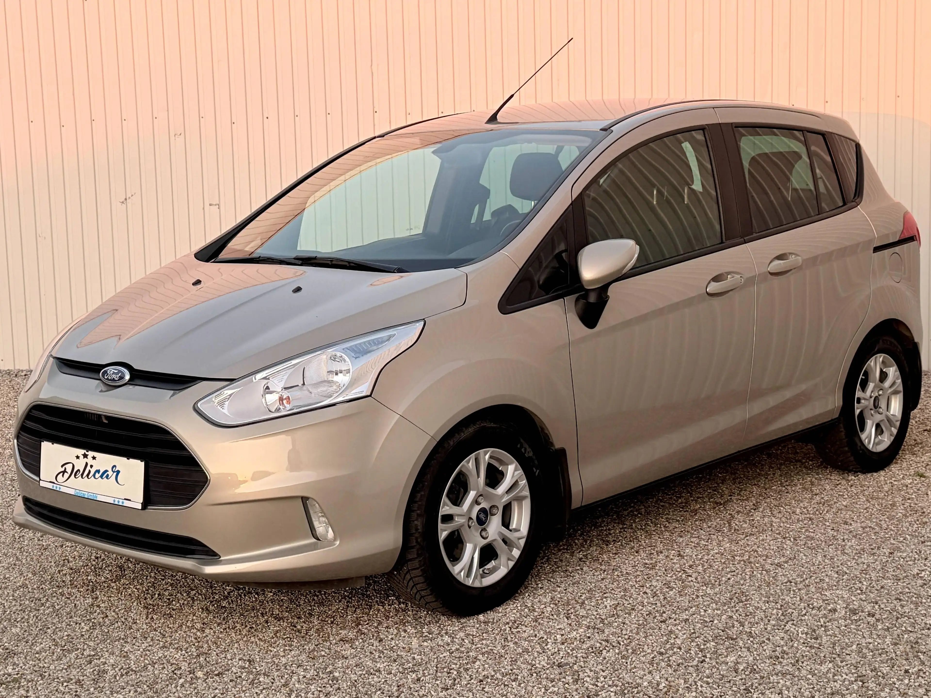 Ford B-Max Sync Edition — photo 4
