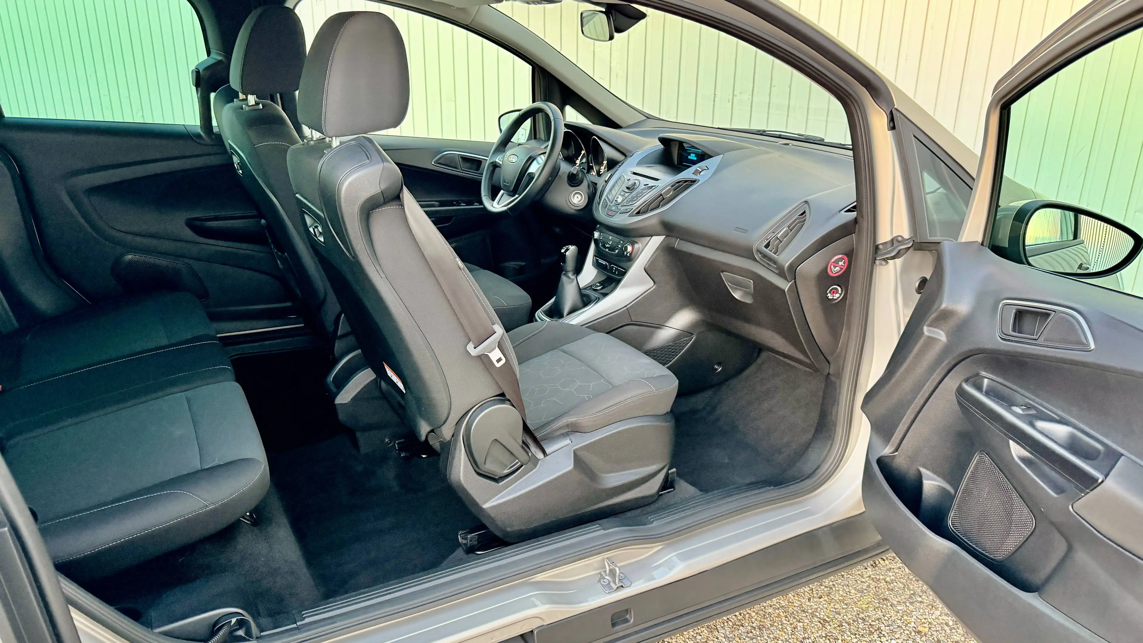 Ford B-Max Sync Edition — photo 13