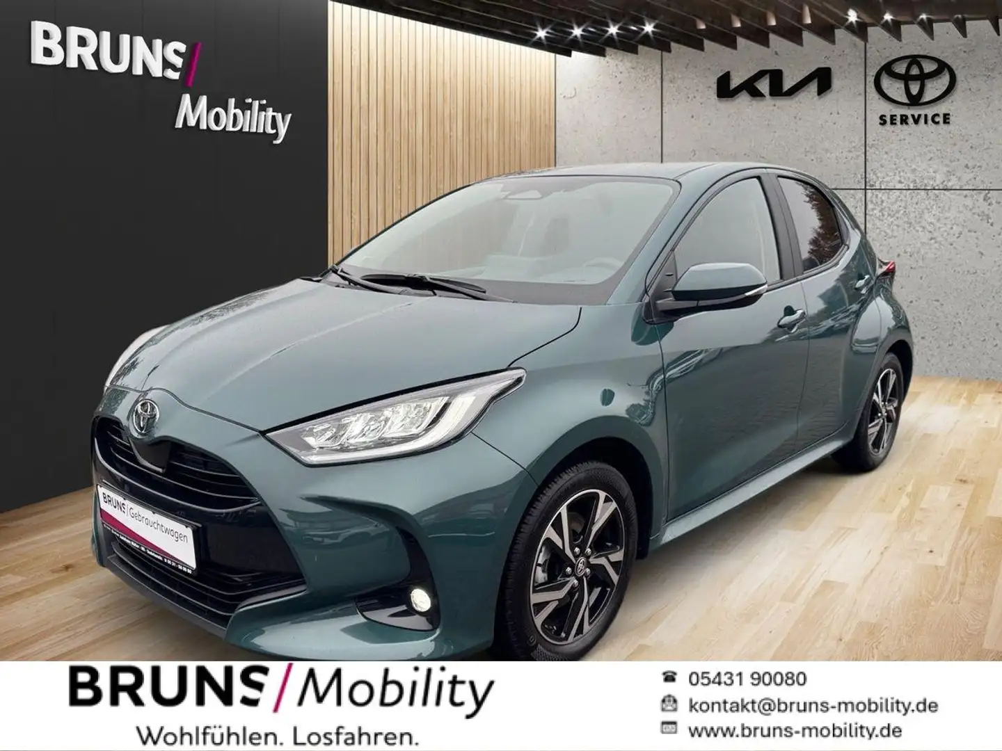 Toyota Yaris 1.5 Hybrid Dual-VVT-iE Teamplayer Groen - 1