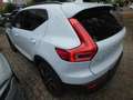 Volvo XC40 B4 2WD Plus Dark (EURO 6d) Klima Navi Blau - thumbnail 3