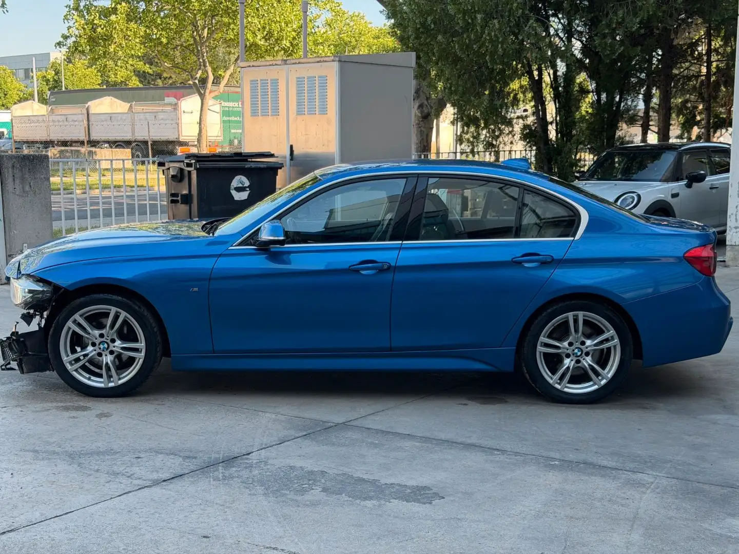 BMW 330 d M-Sport *Hof Fahrbereit*VOLLLL Blau - 2