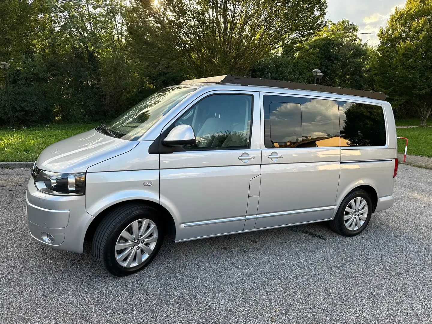 Volkswagen T5 Multivan Multivan 2.0 bitdi Highline 4motion 180cv dsg Ezüst - 2