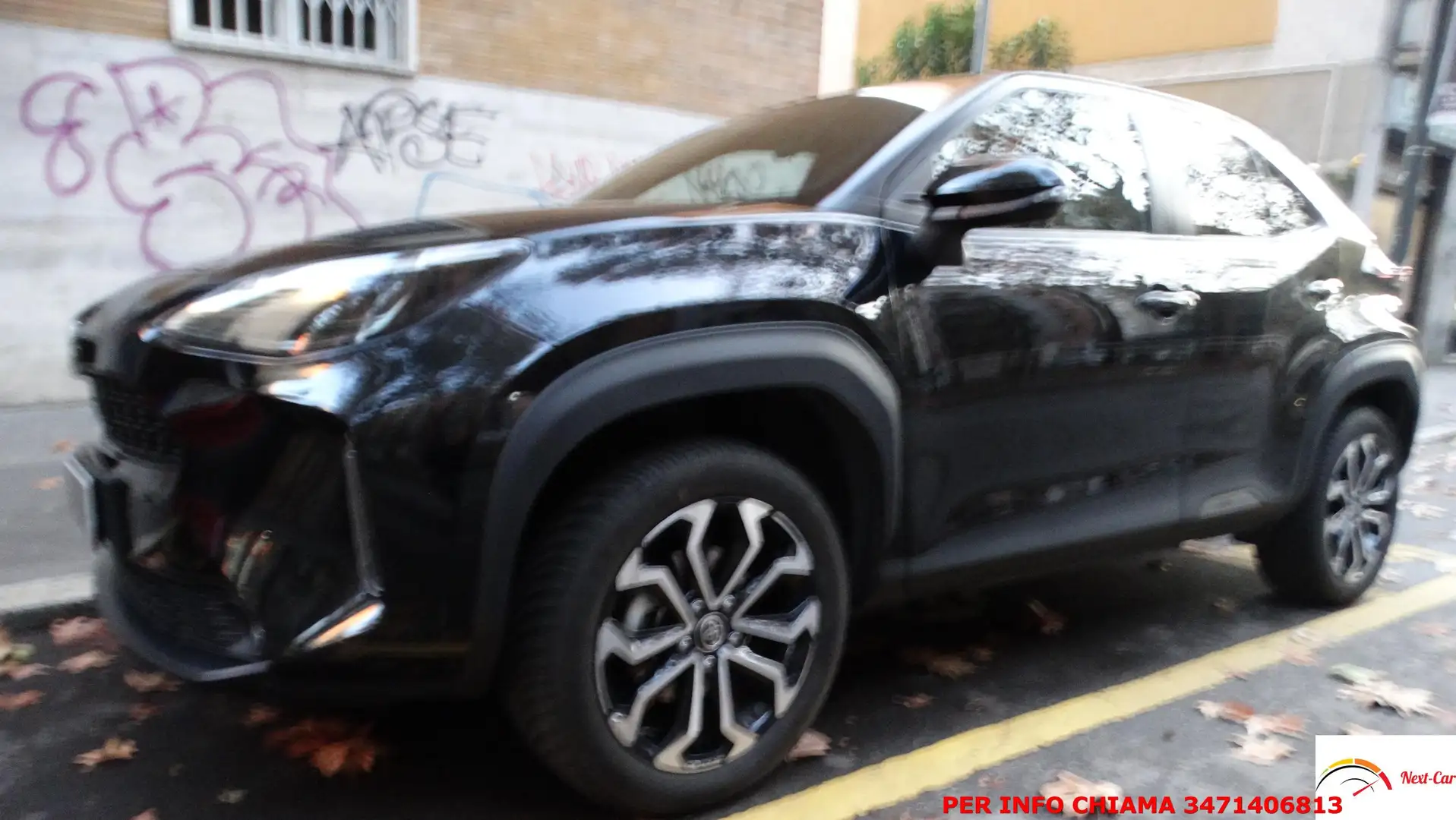 Toyota Yaris Cross 1.5h Trend fwd 116cv e-cvt Nero - 1