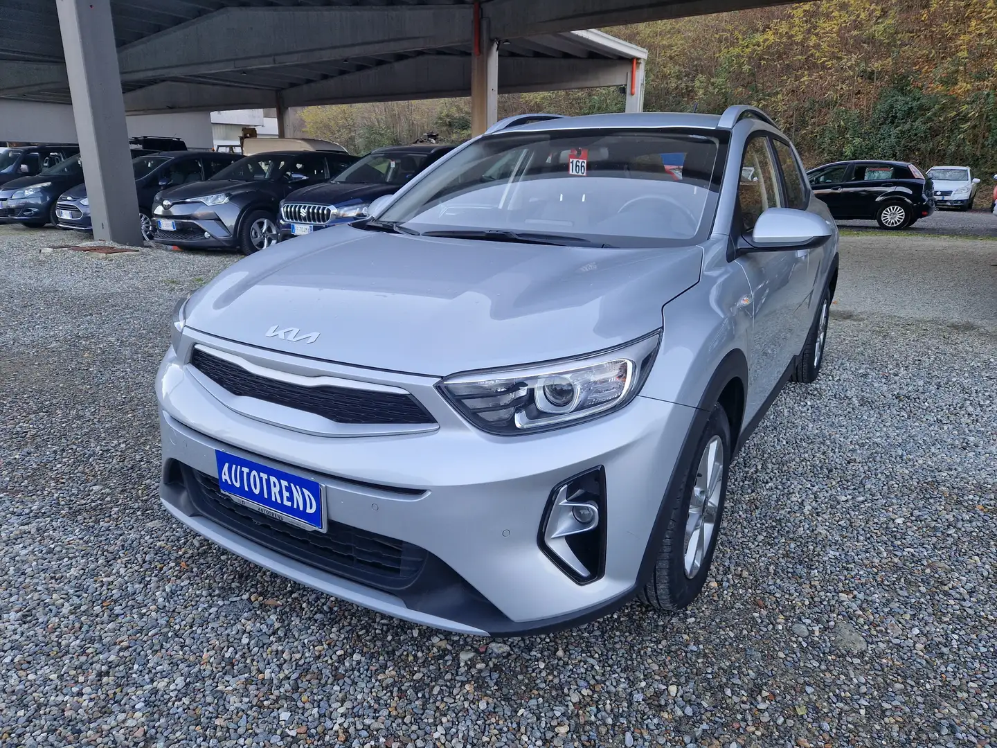 Kia Stonic Stonic 1.2 dpi Style s/Design Pack gpl 82cv Argento - 1