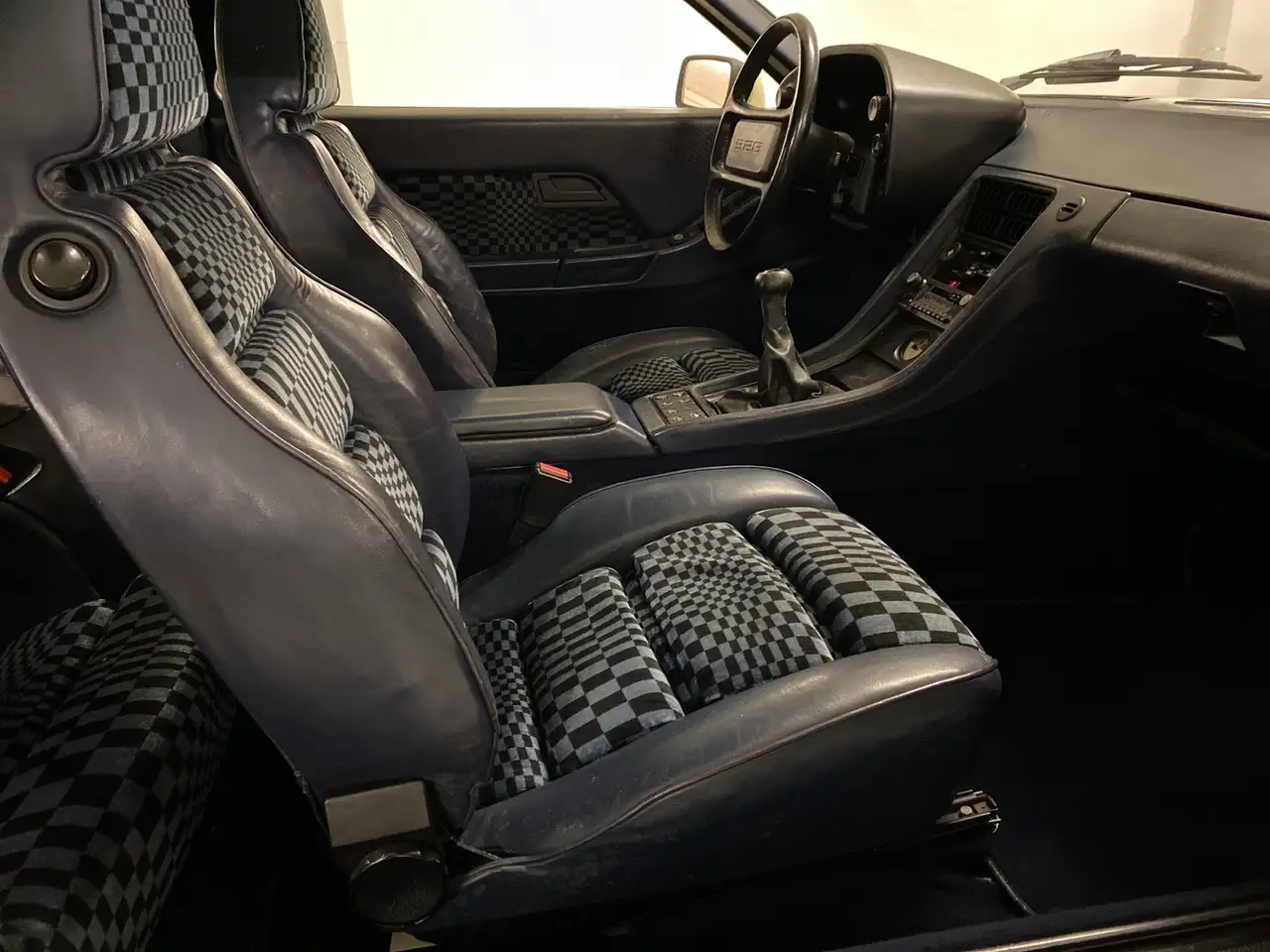 Porsche 928 S, foto 10