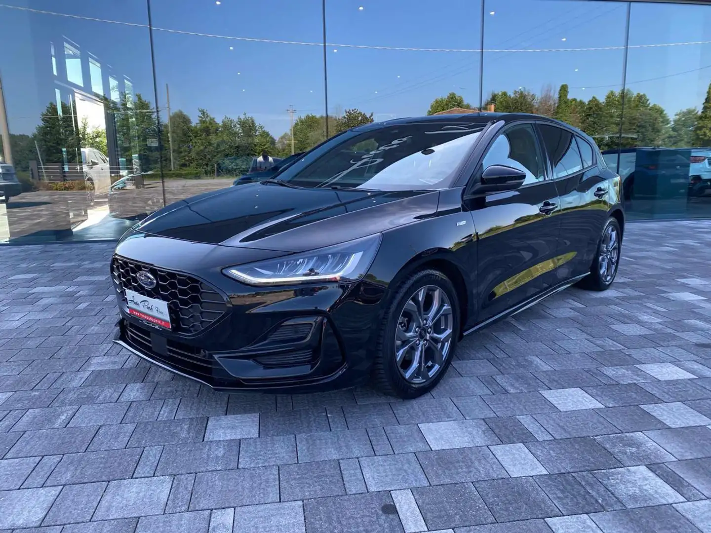 Ford Focus 1.5 EcoBlue 115 CV automatico 5p. ST-Line Nero - 2