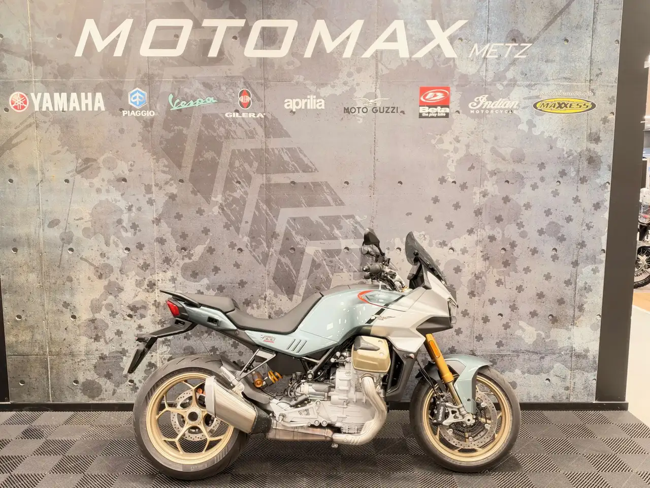 Moto Guzzi V 100