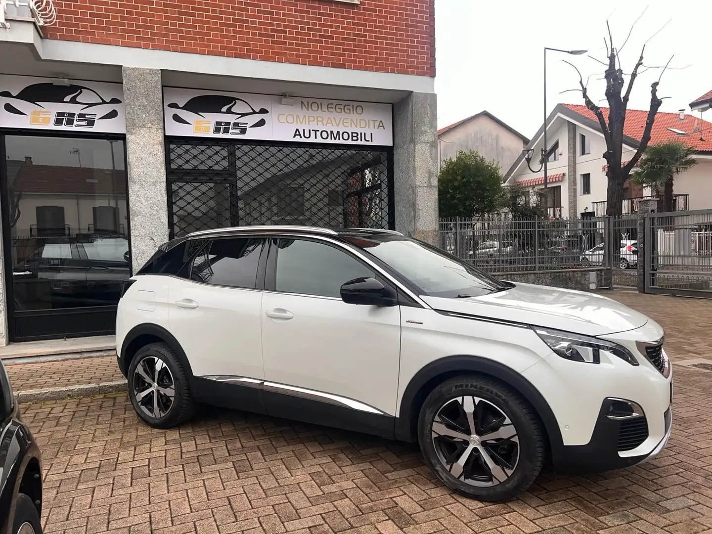 Peugeot 3008 PEUGEOT 3008 2.0 bluehdi GT Line s&s 150cv Bianco - 2