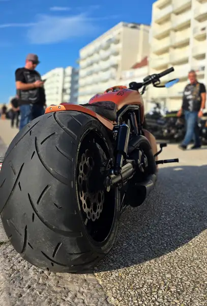 Harley-Davidson V-Rod - foto 4