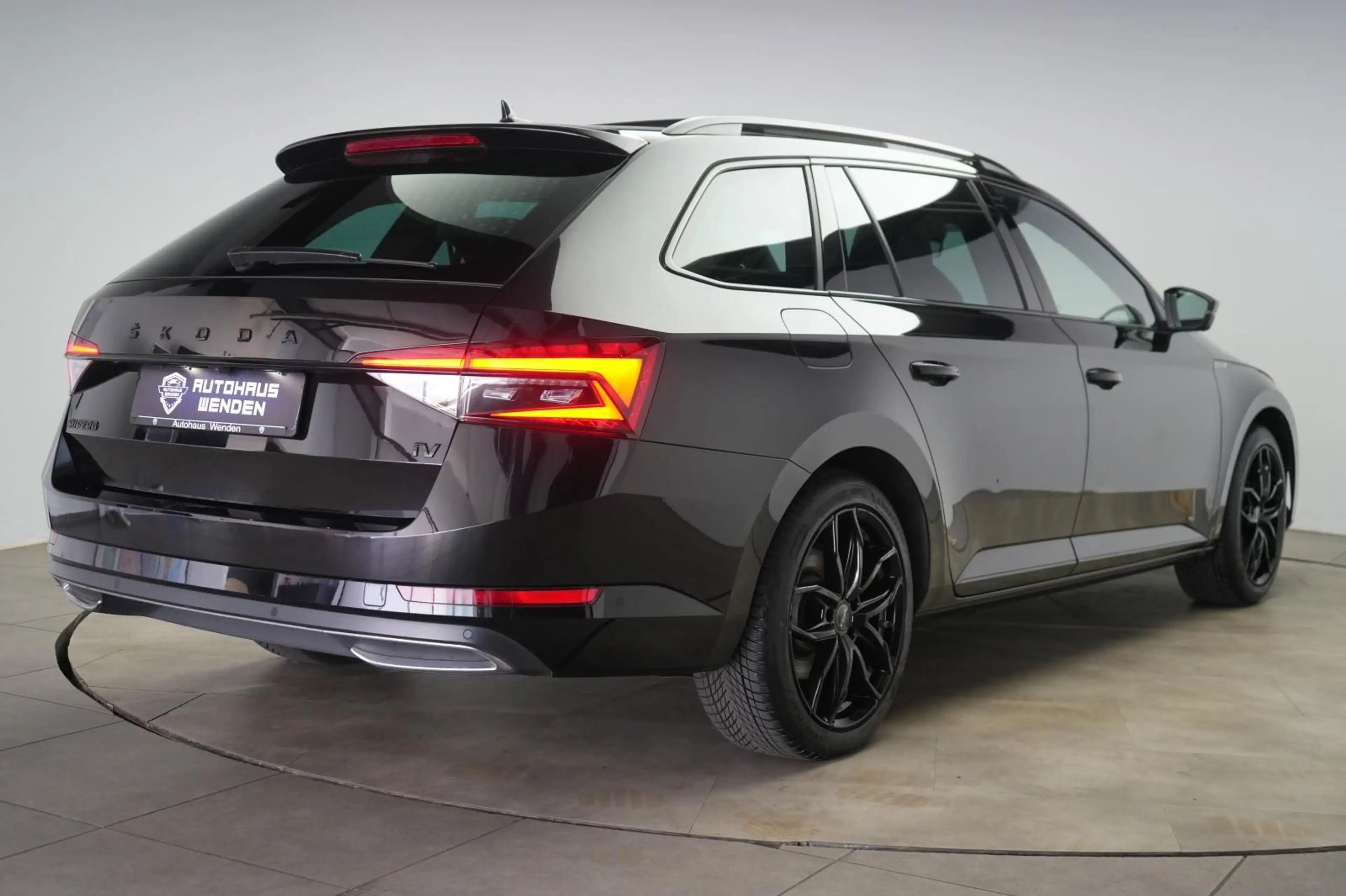 Skoda Superb 1.4 TSI iV DSG Sportline ACC/Kamera/Virtu — photo 7