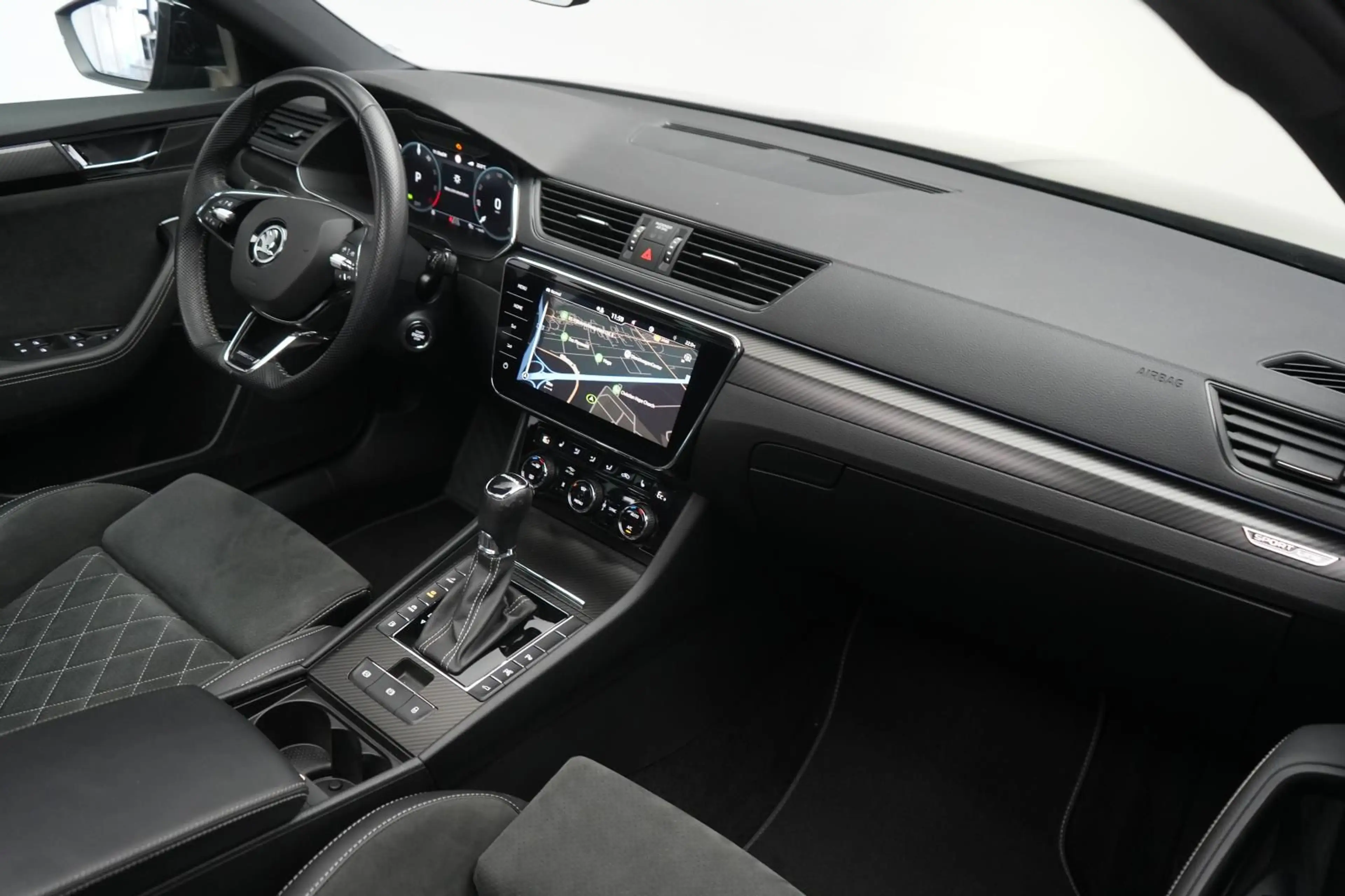Skoda Superb 1.4 TSI iV DSG Sportline ACC/Kamera/Virtu — photo 10