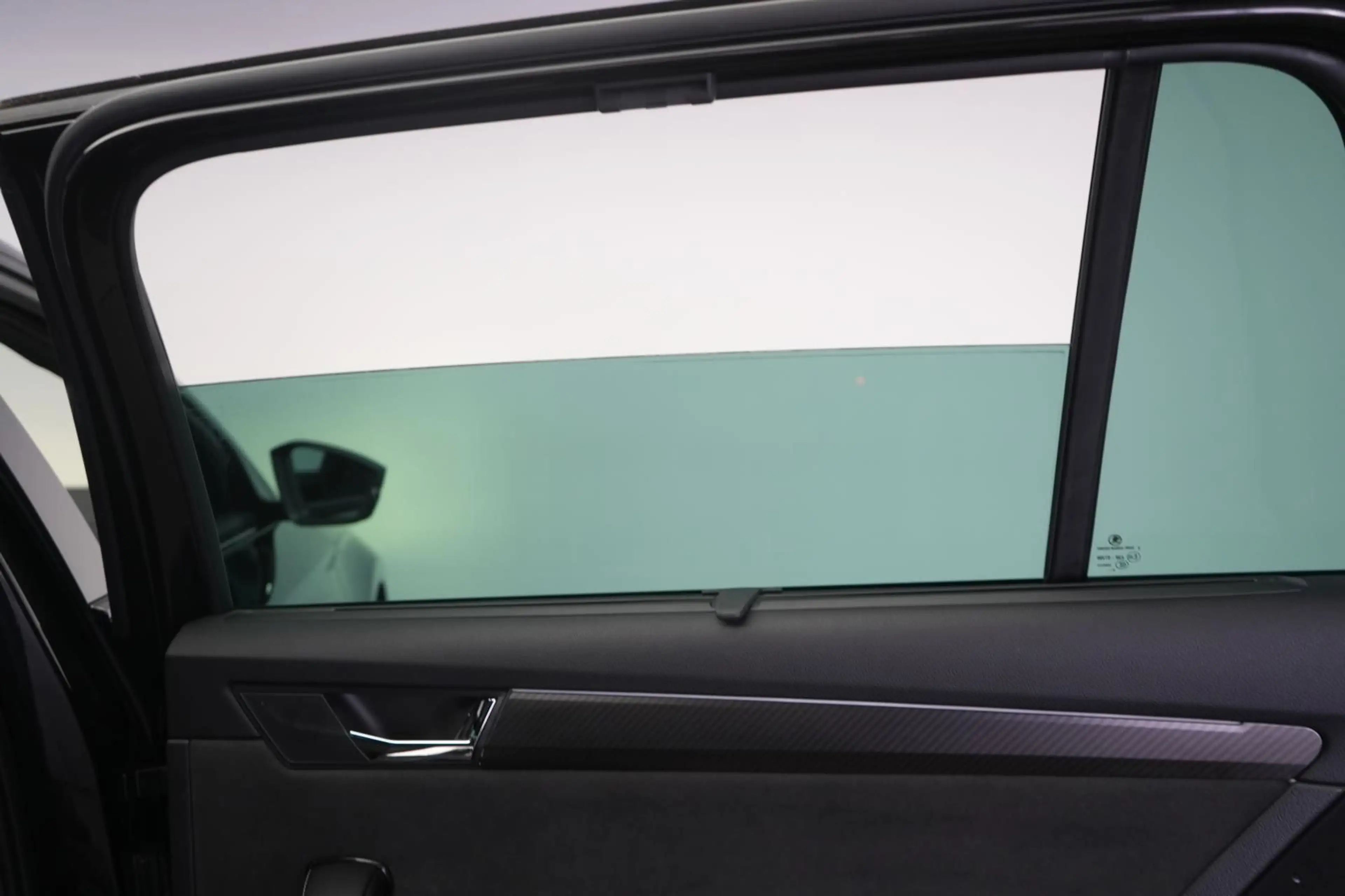 Skoda Superb 1.4 TSI iV DSG Sportline ACC/Kamera/Virtu — photo 12