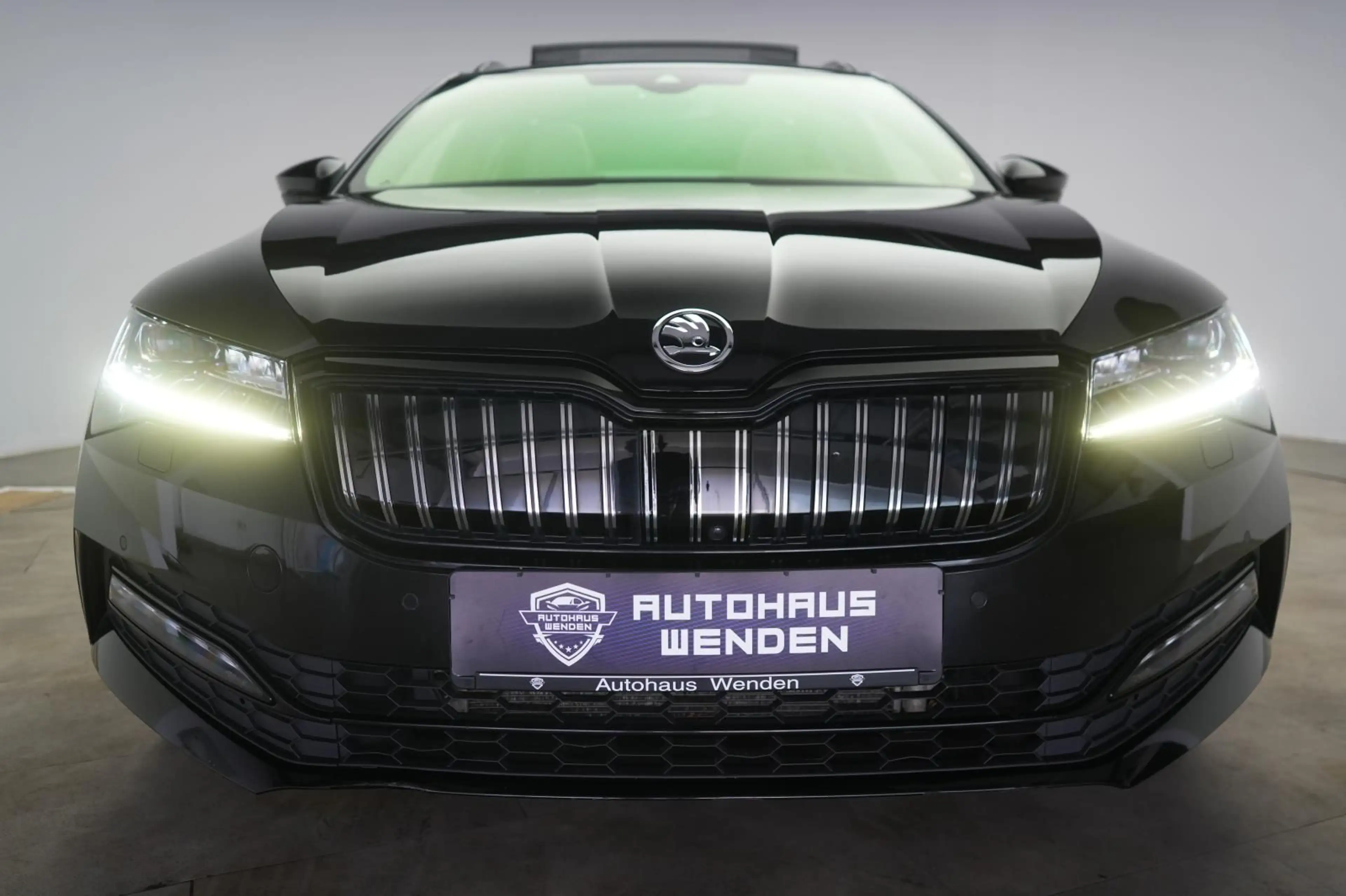 Skoda Superb 1.4 TSI iV DSG Sportline ACC/Kamera/Virtu — photo 3