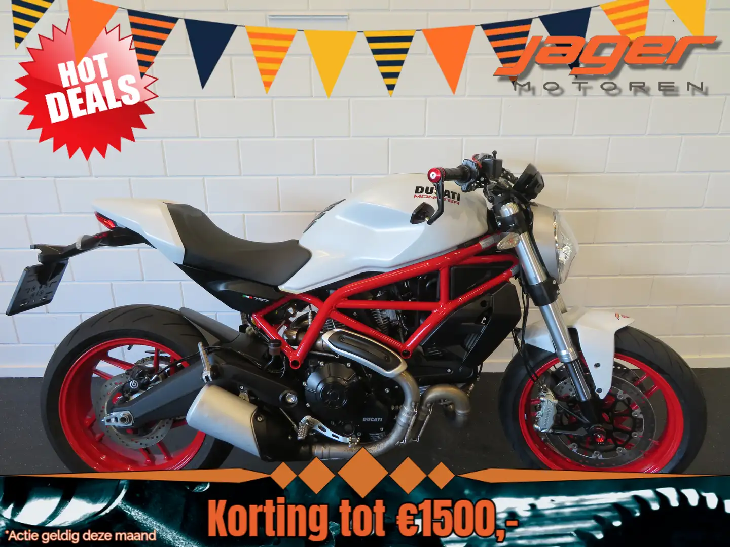 Ducati Monster 797 ABS TOPSTAAT! Rood - 1