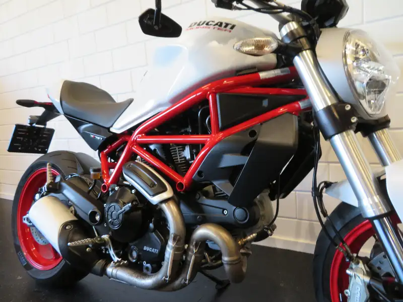 Ducati Monster 797 - foto 8