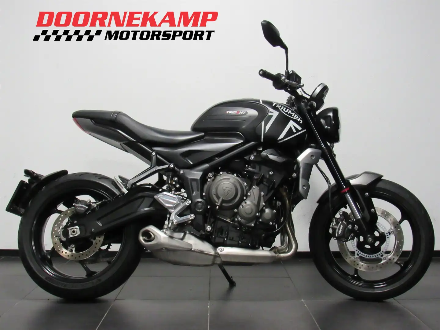 Triumph Trident 660 Zwart - 1